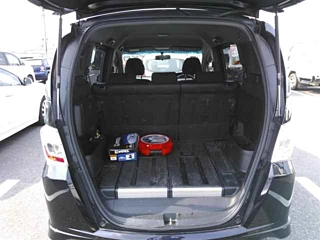 HONDA FREED 2012