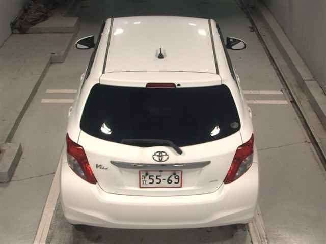 TOYOTA VITZ 2014