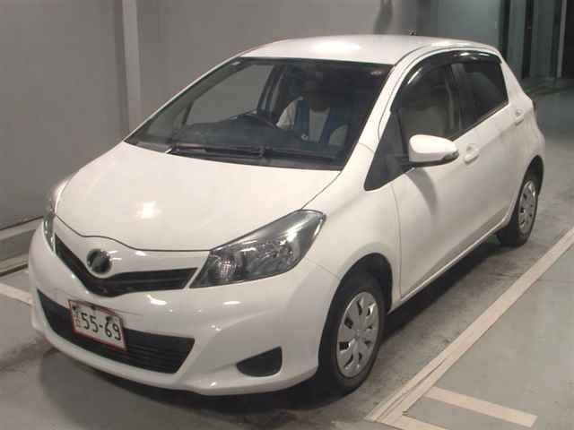 TOYOTA VITZ 2014