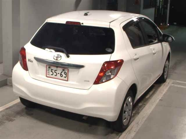 TOYOTA VITZ 2014