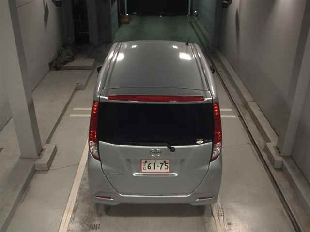 TOYOTA ROOMY 2022