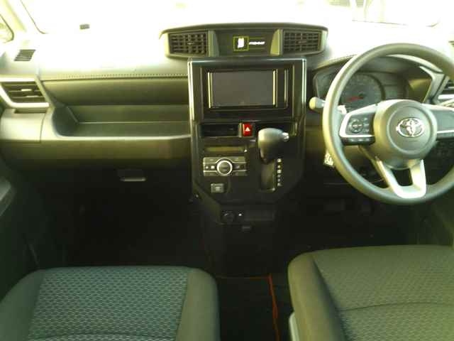 TOYOTA ROOMY 2022