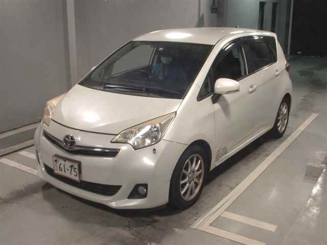 TOYOTA RACTIS 2012