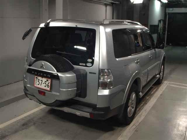 MITSUBISHI PAJERO 2008