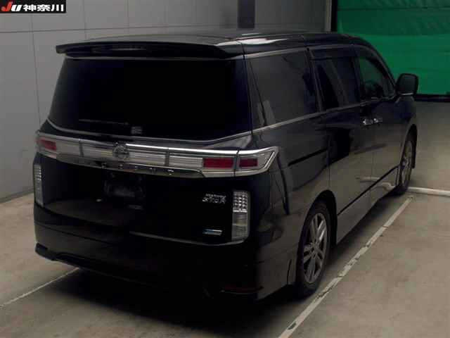 NISSAN ELGRAND 2013