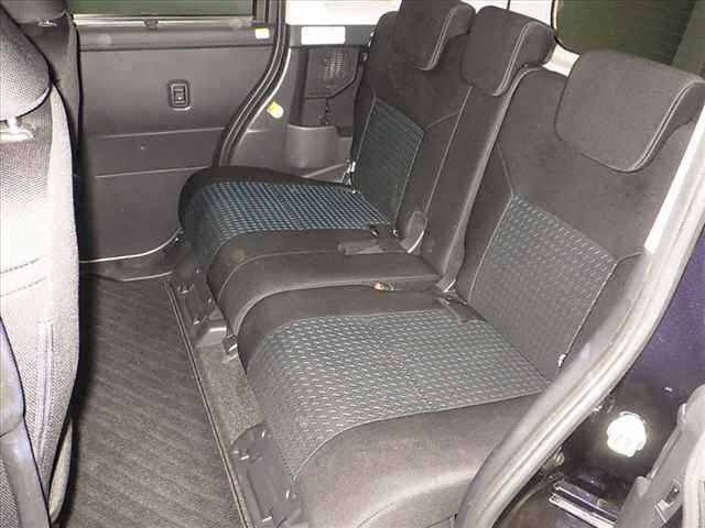 TOYOTA ROOMY 2022
