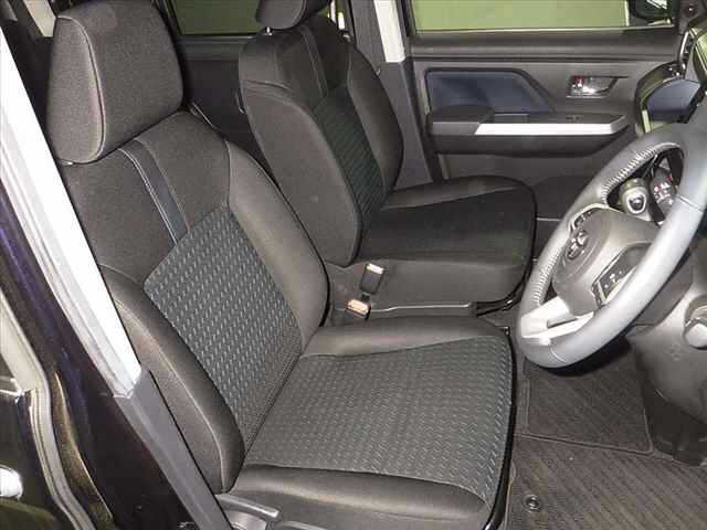 TOYOTA ROOMY 2022