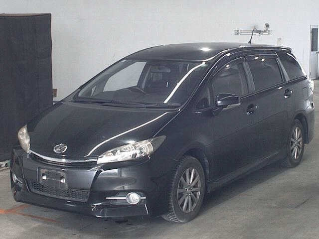 TOYOTA WISH 2013