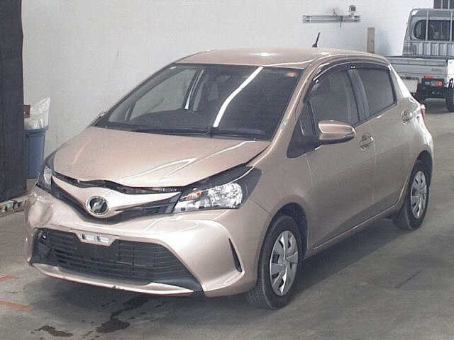 TOYOTA VITZ 2016