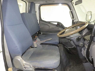 MITSUBISHI FUSO TRUCK 2011