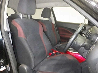 NISSAN JUKE 2012