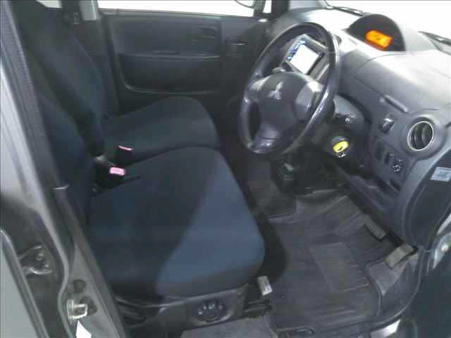 MITSUBISHI EK SPORTS 2011