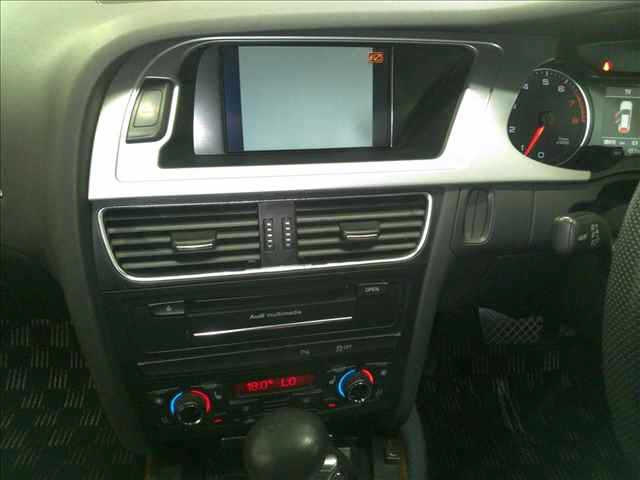 AUDI A4 2011