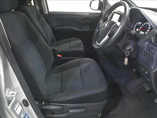 TOYOTA NOAH 2014