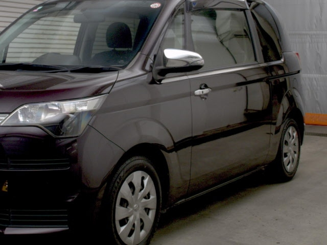 TOYOTA SPADE 2014