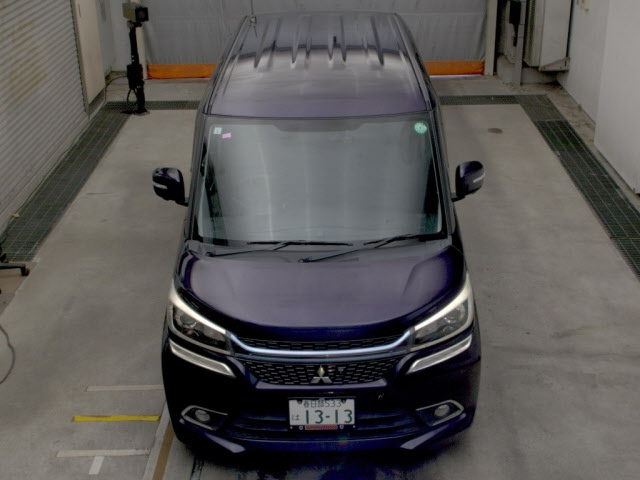 MITSUBISHI DELICA D2 2017