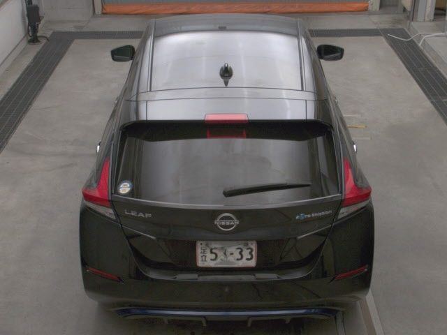 NISSAN LEAF 2021