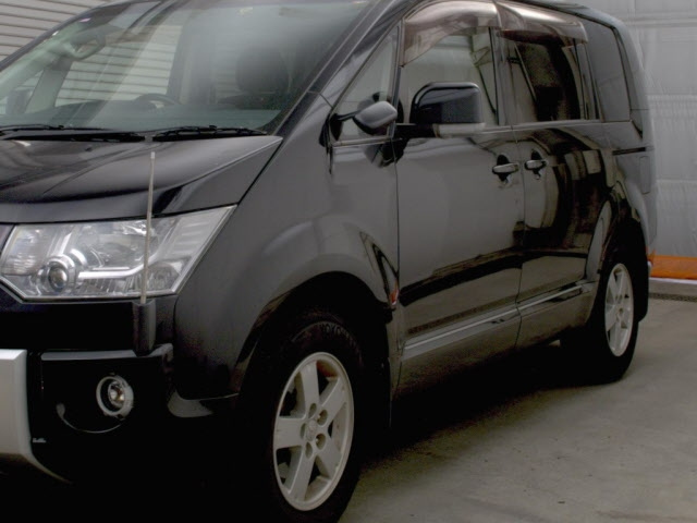 MITSUBISHI DELICA D5 2014