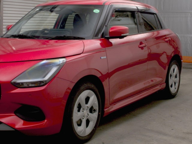 SUZUKI SWIFT 2024
