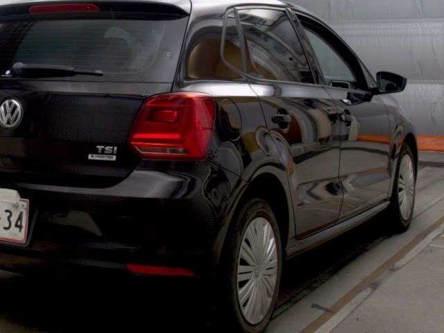 VOLKSWAGEN POLO 2014