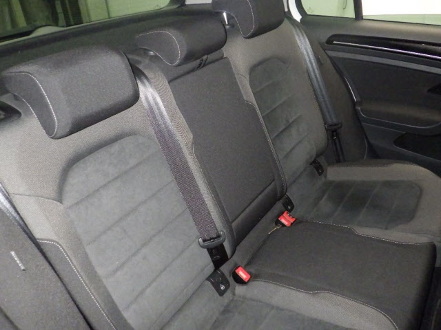 VOLKSWAGEN GOLF 2019