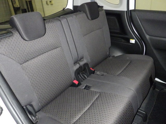 MITSUBISHI DELICA D2 2017