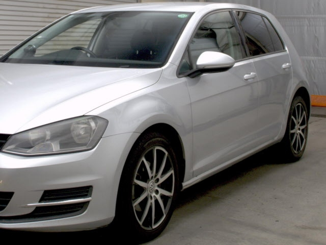 VOLKSWAGEN GOLF 2014
