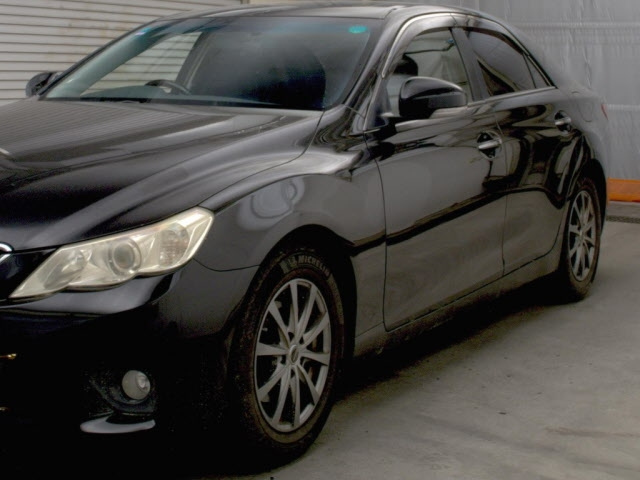 TOYOTA MARK X 2010