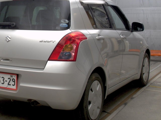 SUZUKI SWIFT 2009