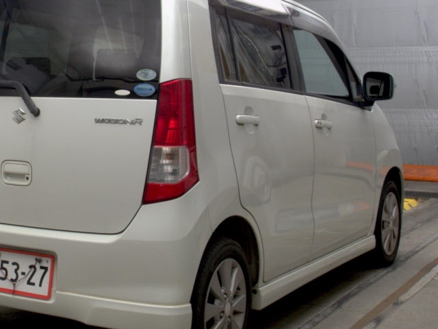 SUZUKI WAGON R 2011