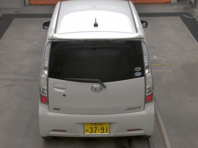 DAIHATSU MOVE 2011