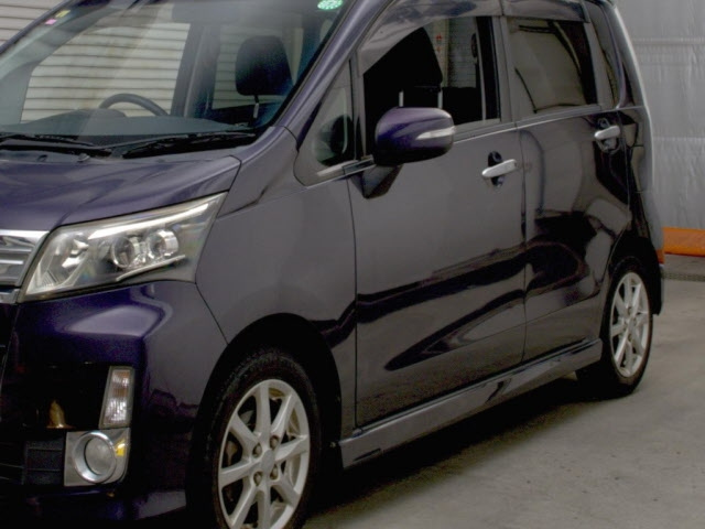 DAIHATSU MOVE 2014