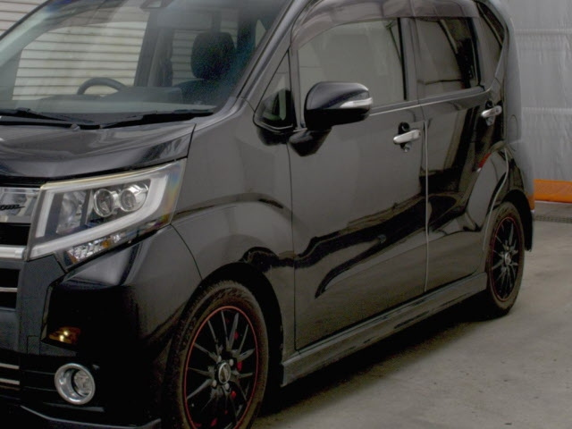 DAIHATSU MOVE 2015
