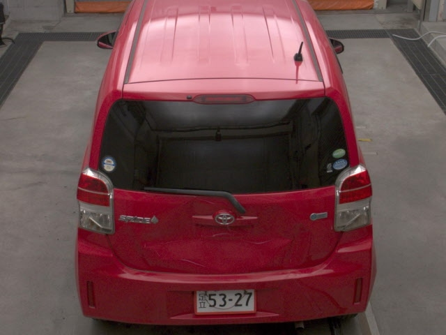 TOYOTA SPADE 2012