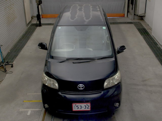 TOYOTA PORTE 2010