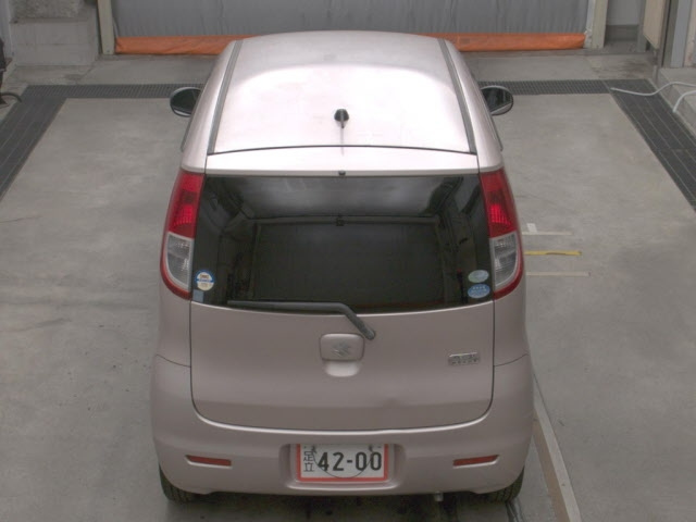 SUZUKI MRWAGON 2011