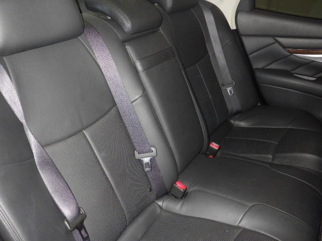 NISSAN FUGA 2014