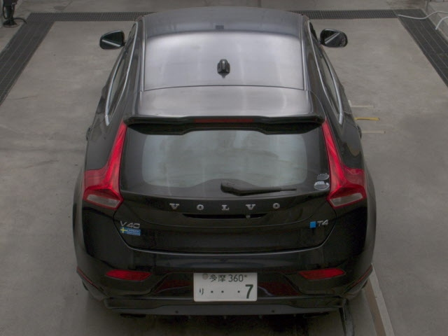 VOLVO V40 2013