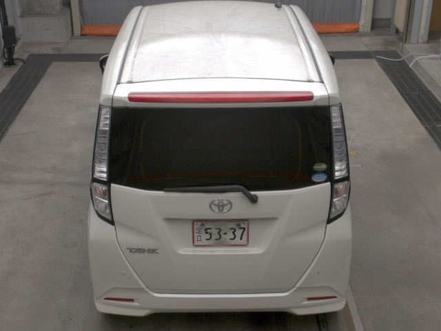 TOYOTA TANK 2017