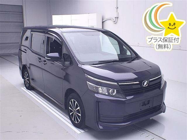 TOYOTA VOXY 2016
