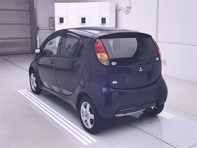MITSUBISHI I 2011