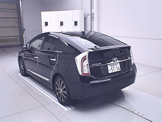TOYOTA PRIUS 2014