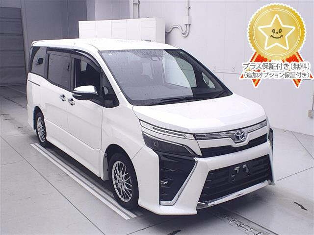 TOYOTA VOXY 2020