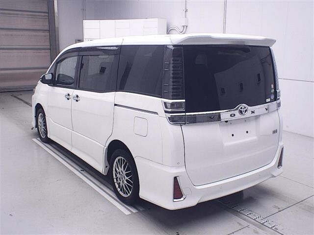 TOYOTA VOXY 2020