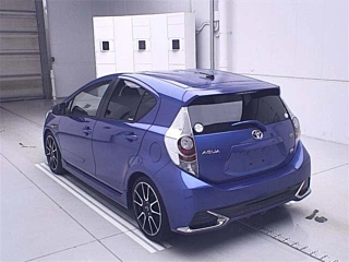 TOYOTA AQUA 2014