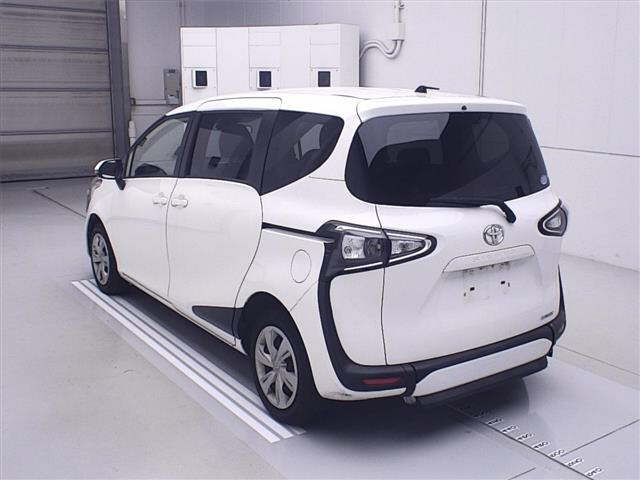 TOYOTA SIENTA 2020