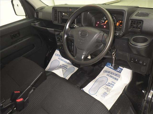 DAIHATSU HIJET VAN 2018