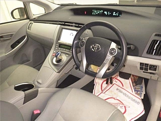 TOYOTA PRIUS 2012