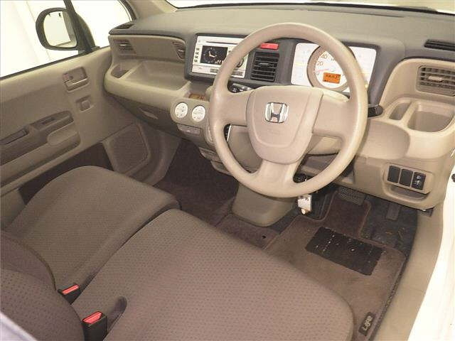 HONDA LIFE 2010