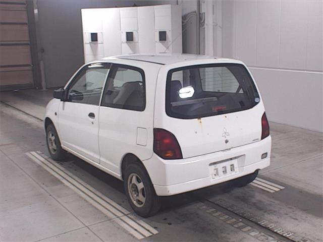 MITSUBISHI MINICA 2011